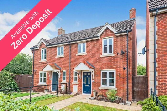 3 Bedroom Property To Rent In Callington Road, Swindon, SN25