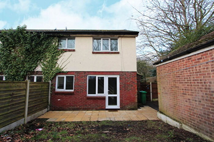 1 Bedroom Terraced House For Sale In Ellen Wilkinson Crescent, Manchester, M12
