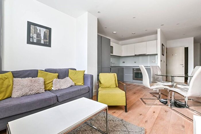 2 Bedroom Flat To Rent In Carlow Street, Mornington Crescent, London, NW1