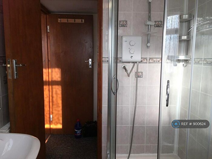 4 Bedroom Terraced House To Rent In Clitterhouse Crescent, London, NW2