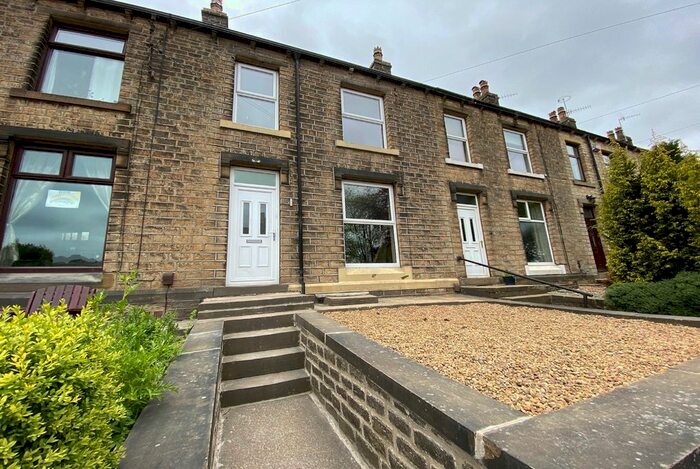 3 Bedroom Terraced House To Rent In Royds Avenue, Linthwaite, Huddersfield, HD7