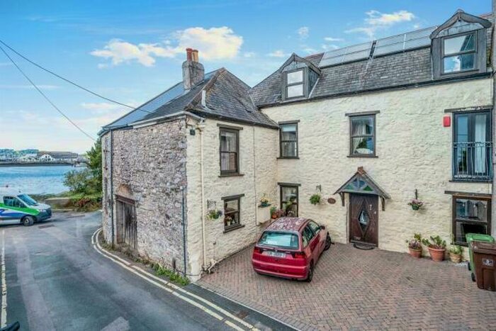 4 Bedroom House To Rent In Marine Road, Oreston, Plymouth, PL9