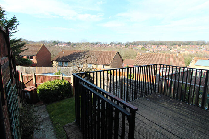 2 Bedroom Terraced House To Rent In Woodchurch Close, Chatham, ME5