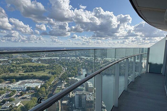 1 Bedroom Flat To Rent In Arena Tower, Crossharbour Plaza, E14