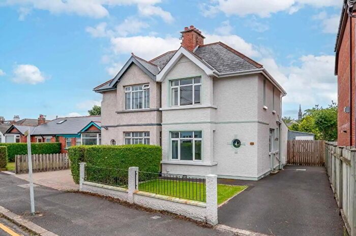 3 Bedroom Semi-Detached House For Sale In Kinnegar Road, Holywood, BT18