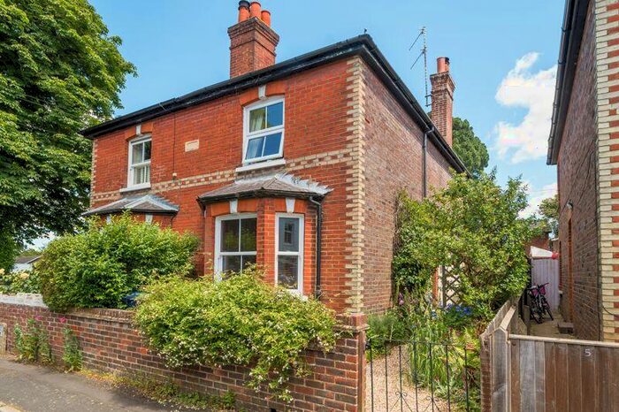 2 Bedroom Apartment To Rent In Ormonde Road, Godalming, GU7