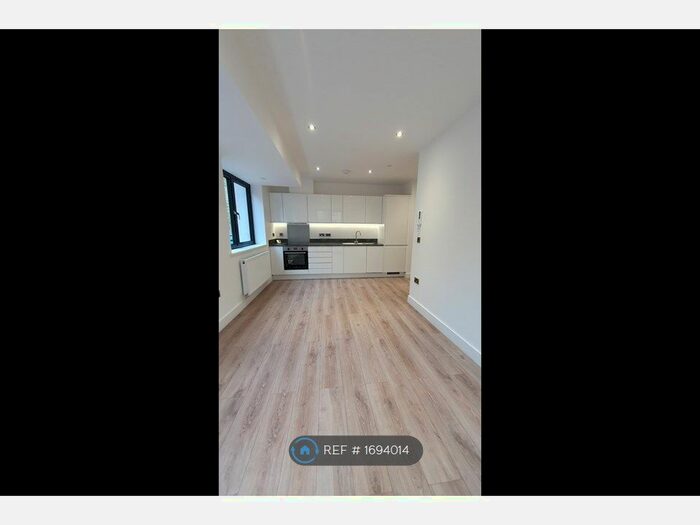 1 Bedroom Flat To Rent In Broadoaks, Solihull, B91