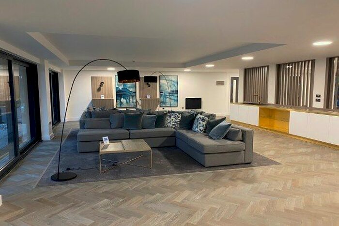 2 Bedroom Flat To Rent In Victoria Point Victoria Way, Ashford, TN23