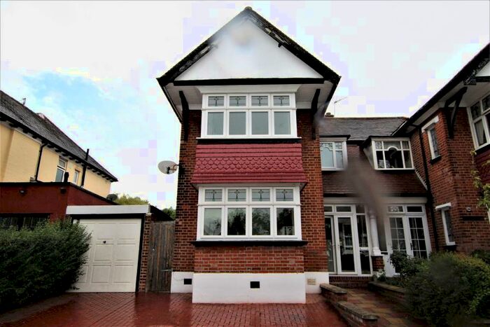 3 Bedroom Semi-Detached House To Rent In Stapenhill Road, Sudbury, HA0