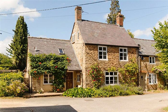 3 Bedroom Semi-Detached House For Sale In Buckland, Faringdon, Oxfordshire, SN7