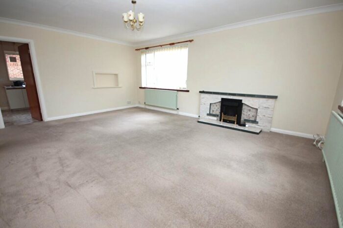 2 Bedroom Bungalow For Sale In Birkdale Road, Broadstone, Dorset, BH18