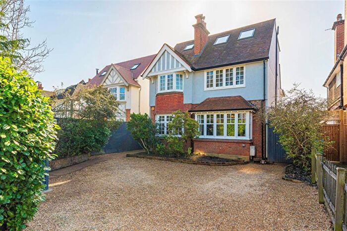 5 Bedroom Property For Sale In Hampton Road, Hampton Road, TW11