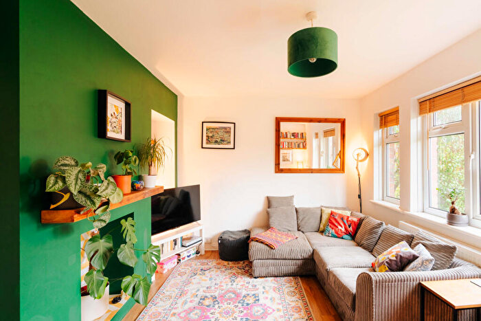 3 Bedroom Semi Detached House For Sale In Dovercourt Road, Horfield, Bristol, BS7