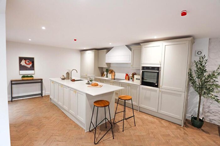 2 Bedroom Apartment For Sale In The Market Place, High Street, Cowbridge, Vale Of Glamorgan, CF71