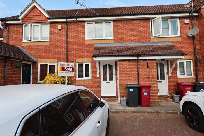 2 Bedroom House To Rent In Trumper Way, SL1