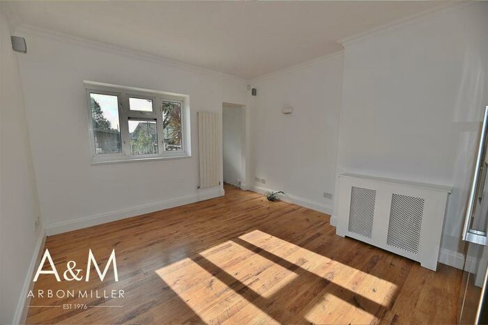 3 Bedroom Terraced House To Rent In Greenwood Gardens, Hainault, IG6