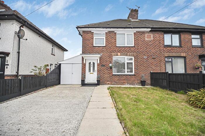 3 Bedroom Semi-detached House For Sale In Unsworth Avenue, Lowton, Warrington, WA3