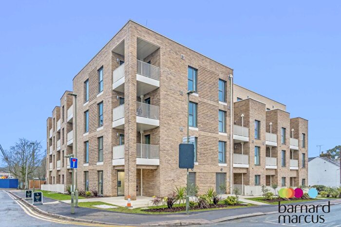 2 Bedroom Apartment To Rent In Victoria Road, Barnet, EN4