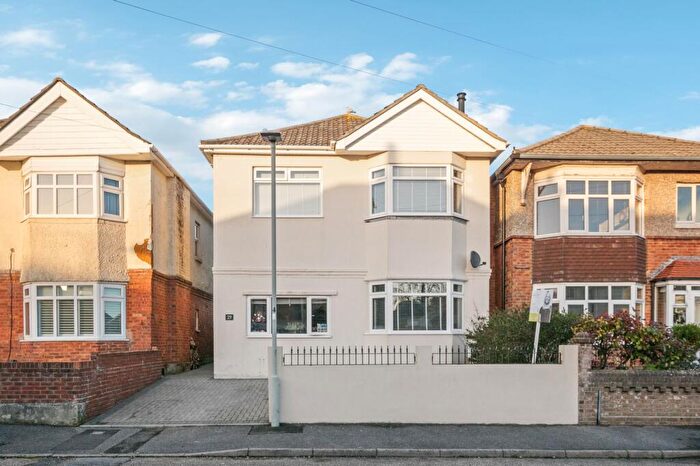4 Bedroom House For Sale In Chatsworth Road, Poole, BH14