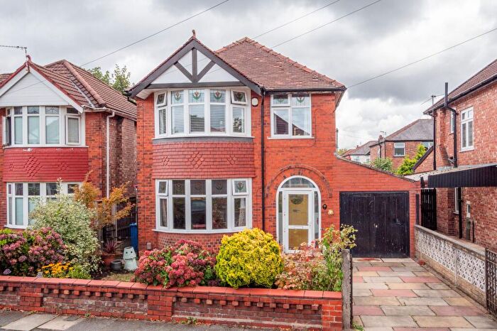 3 Bedroom Detached House For Sale In Bruton Avenue, Stretford, M32