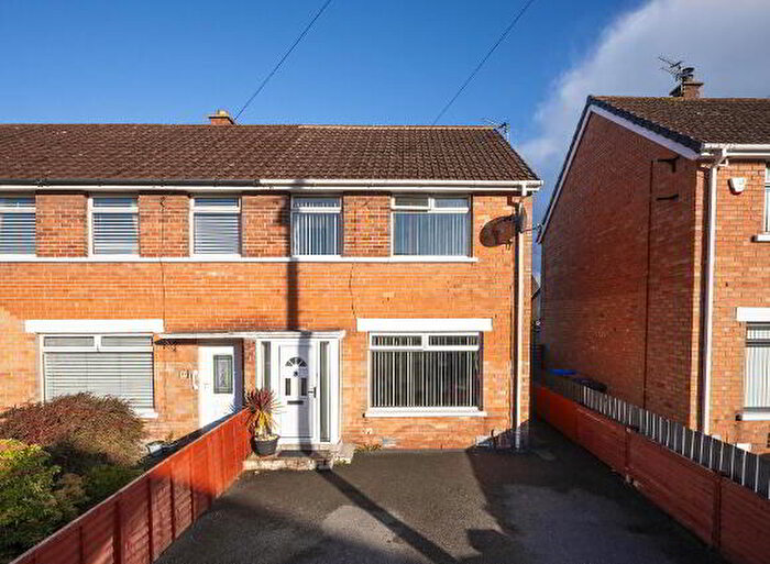 3 Bedroom End Of Terrace House For Sale In Larkfield Park, Belfast, BT4