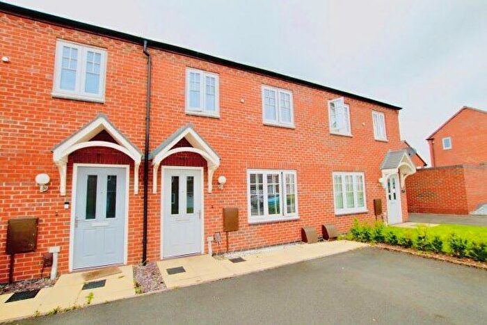 2 Bedroom Property To Rent In Meadow Way, Tamworth, B79
