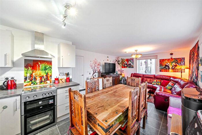 1 Bedroom Flat For Sale In Feld Lane, Holmewood, Chesterfield, Derbyshire, S42