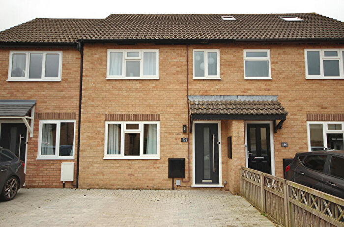 3 Bedroom Terraced House For Sale In Thorney Leys, Witney, OX28