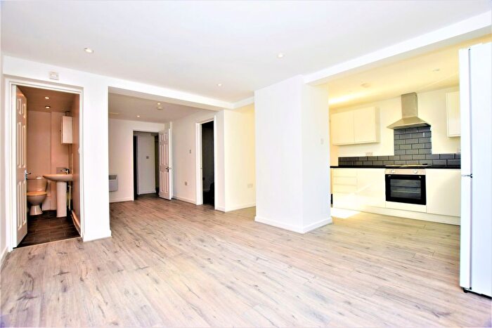 2 Bedroom Flat To Rent In Dartmouth Road, London, SE23