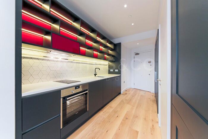 Studio To Rent In Grantham House, London City Island, E14