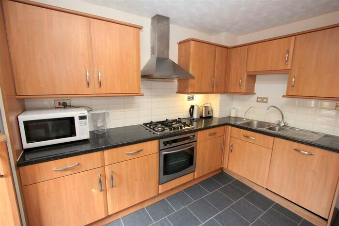 3 Bedroom Town House To Rent In Torrington Place, Wapping, London, E1W