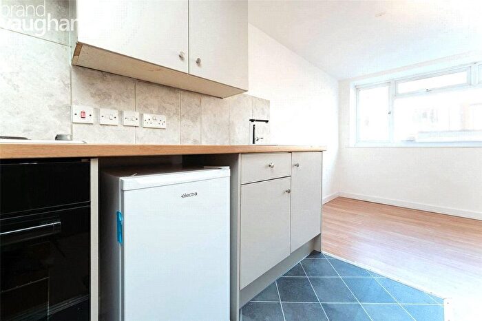 Studio To Rent In Railway Road, Newhaven, East Sussex, BN9