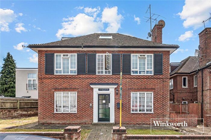 1 Bedroom Apartment For Sale In Lodge Lane, North Finchley, London, N12