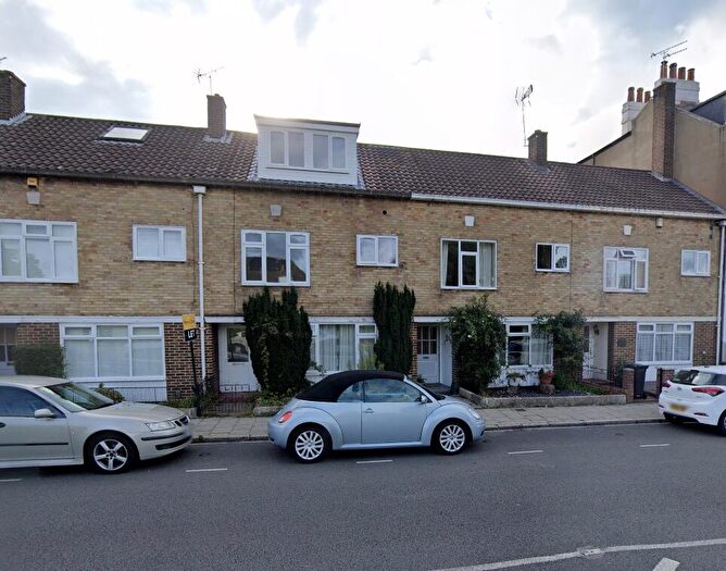 6 Bedroom Terraced House To Rent In Jubilee Terrace, Southsea, Hampshire, PO5