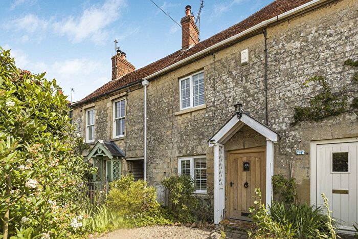 2 Bedroom Cottage For Sale In Church Road, Wheatley, OX33