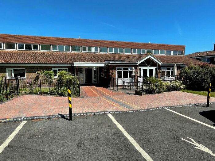 1 Bedroom Flat To Rent In Church Street, Bexhill-On-Sea TN40