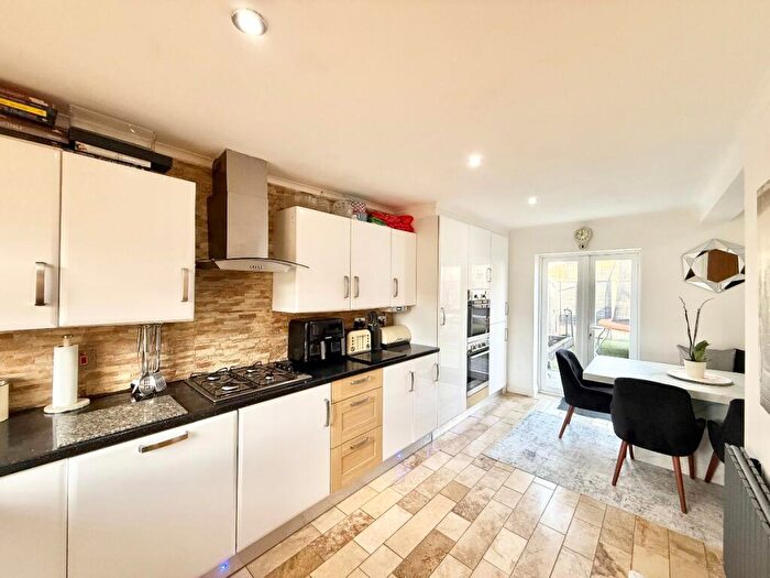 3 Bedroom Terraced House For Sale In Dinant Avenue, Canvey Island, SS8