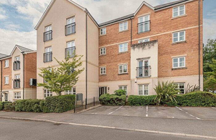 1 Bedroom Flat To Rent In Montgomery Avenue, West Park, Leeds, LS16