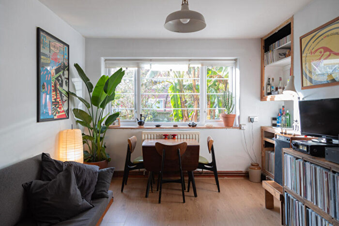 2 Bedroom Apartment For Sale In The Redbricks, Hulme, Manchester, M15