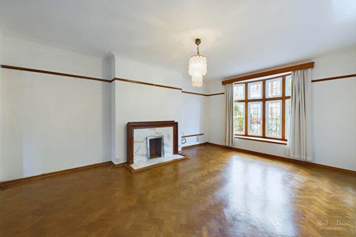 4 Bedroom House To Rent In College Road, Eastbourne, BN21