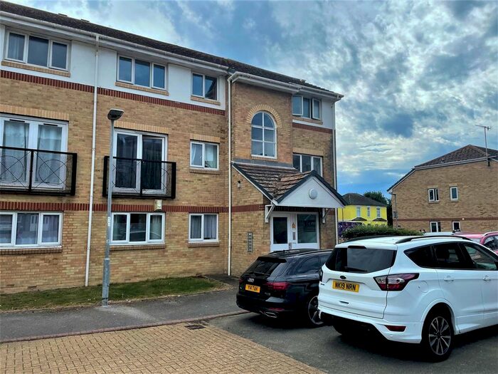 1 Bedroom Flat To Rent In Lovat Mead, St. Leonards-On-Sea, TN38