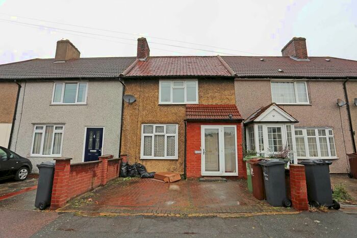 3 Bedroom Terraced House To Rent In Fanshawe Crescent, Dagenham, RM9