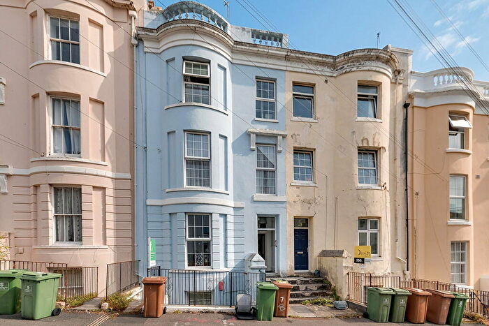 4 Bedroom Terraced House For Sale In Radnor Place, Plymouth, PL4