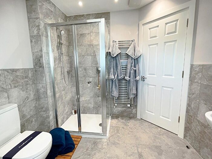 5 Bedroom Detached House For Sale In St. Margarets Drive, GL20
