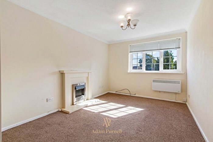 1 Bedroom Maisonette For Sale In Sycamore Close, Burbage, LE10