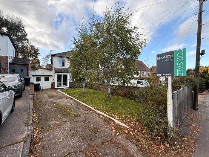 3 Bedroom Semi Detached House For Sale In Ham Lane, Stourbridge, DY9