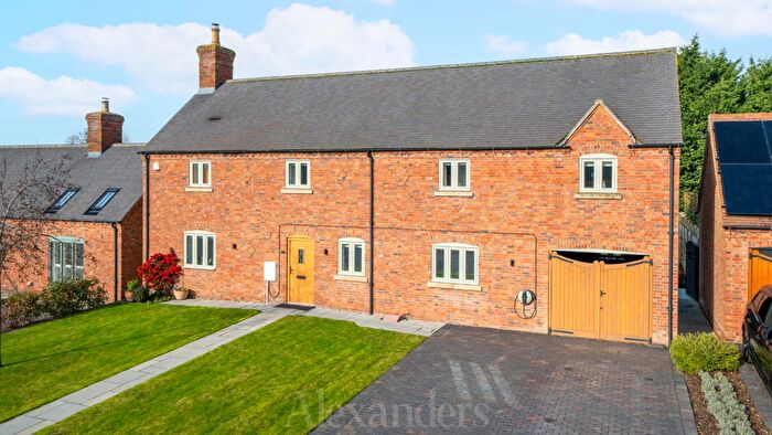 4 Bedroom Detached House For Sale In Sutton Lane, Cadeby, CV13