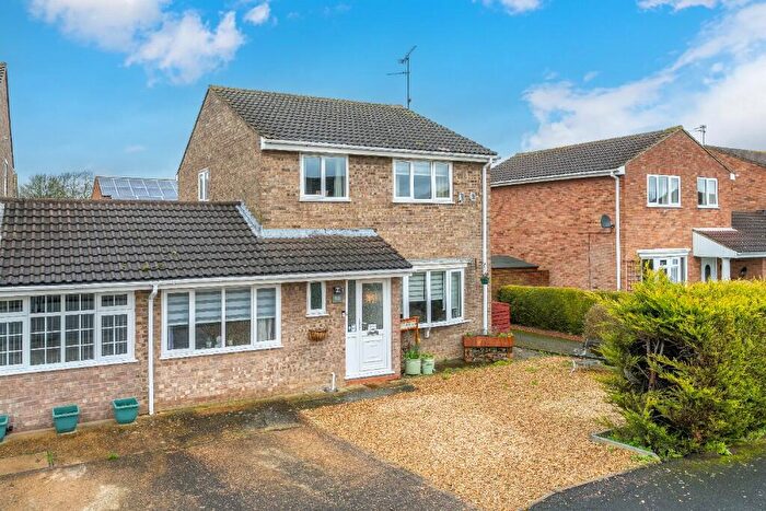 4 Bedroom Link Detached House For Sale In Swift Close, Deeping St James, PE6