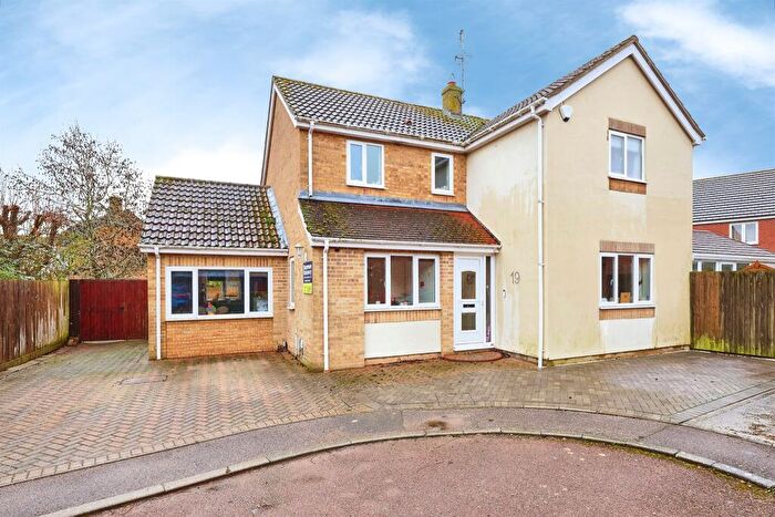 4 Bedroom Detached House For Sale In Monson Way, Oundle, Peterborough, PE8