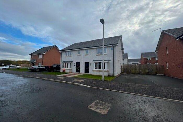 3 Bedroom Property To Rent In Barskiven Circle, Paisley, PA1